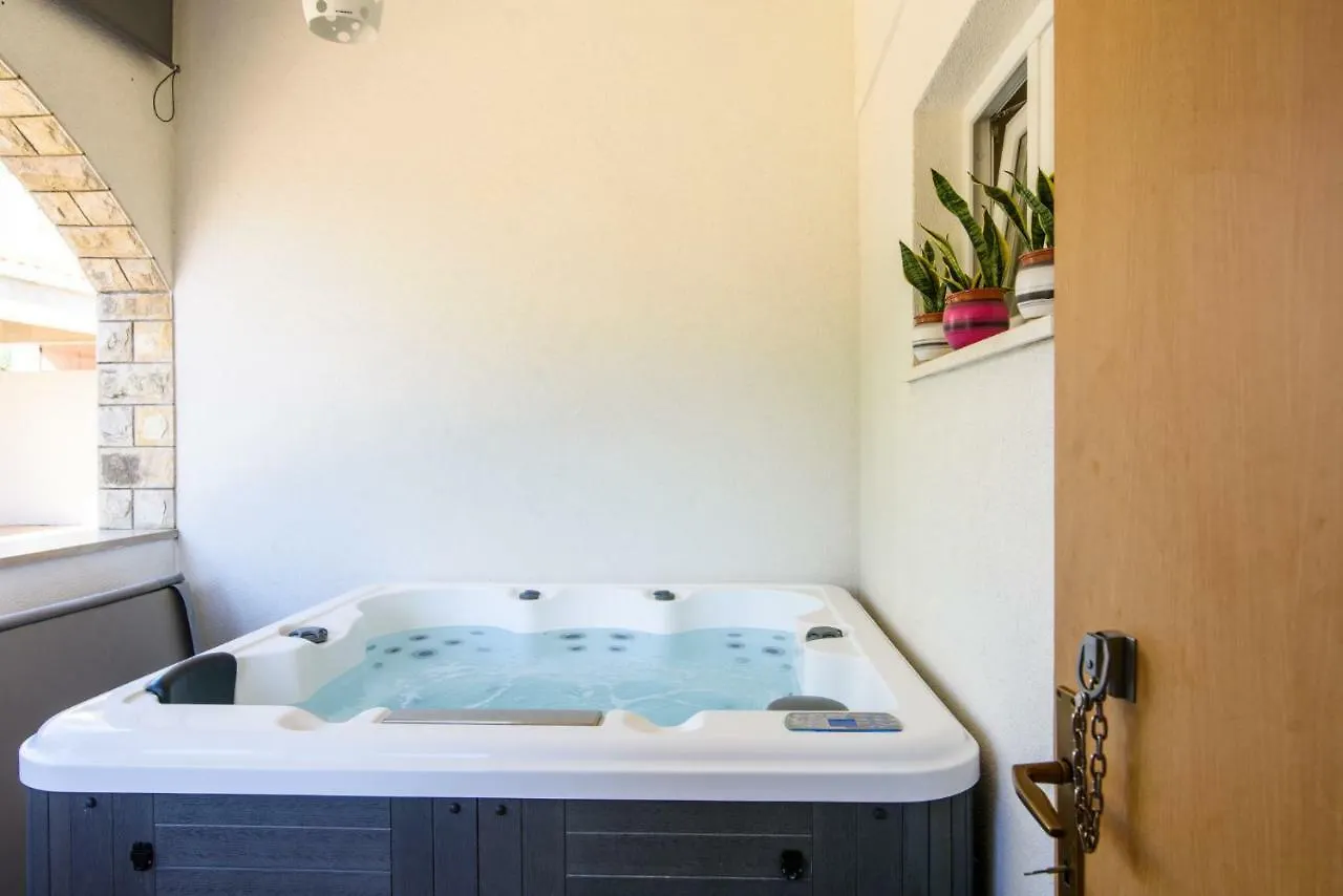 Apartments Gea Trogir Croatia