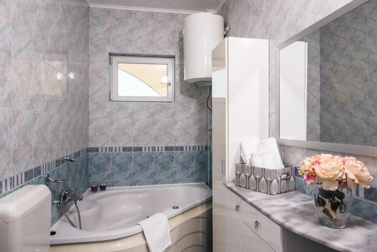 Apartments Gea Trogir 0*,  Croatia